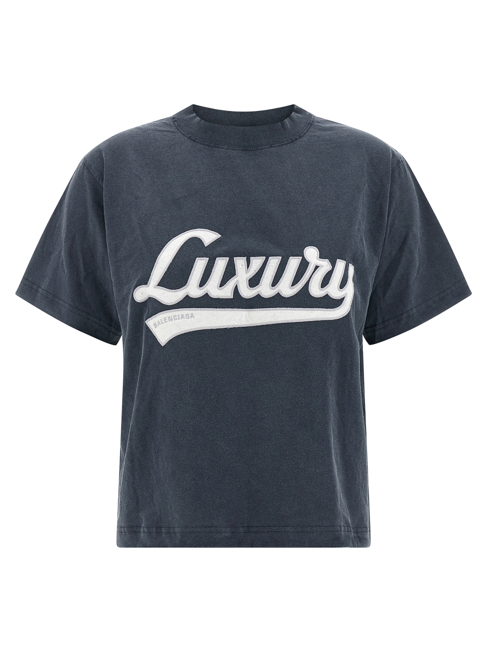 Embroidery t-shirt