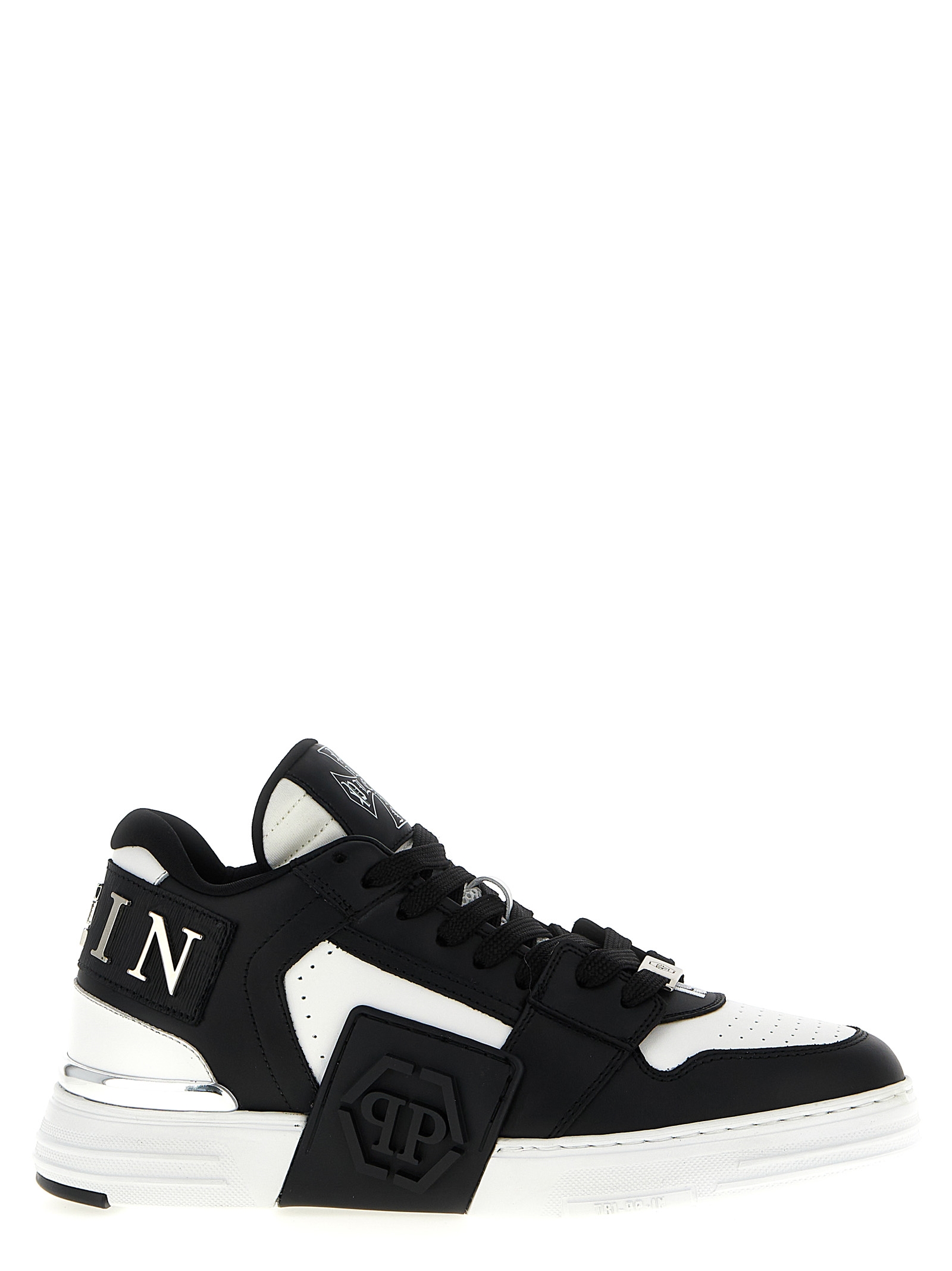 'Phantom Kicks' sneakers