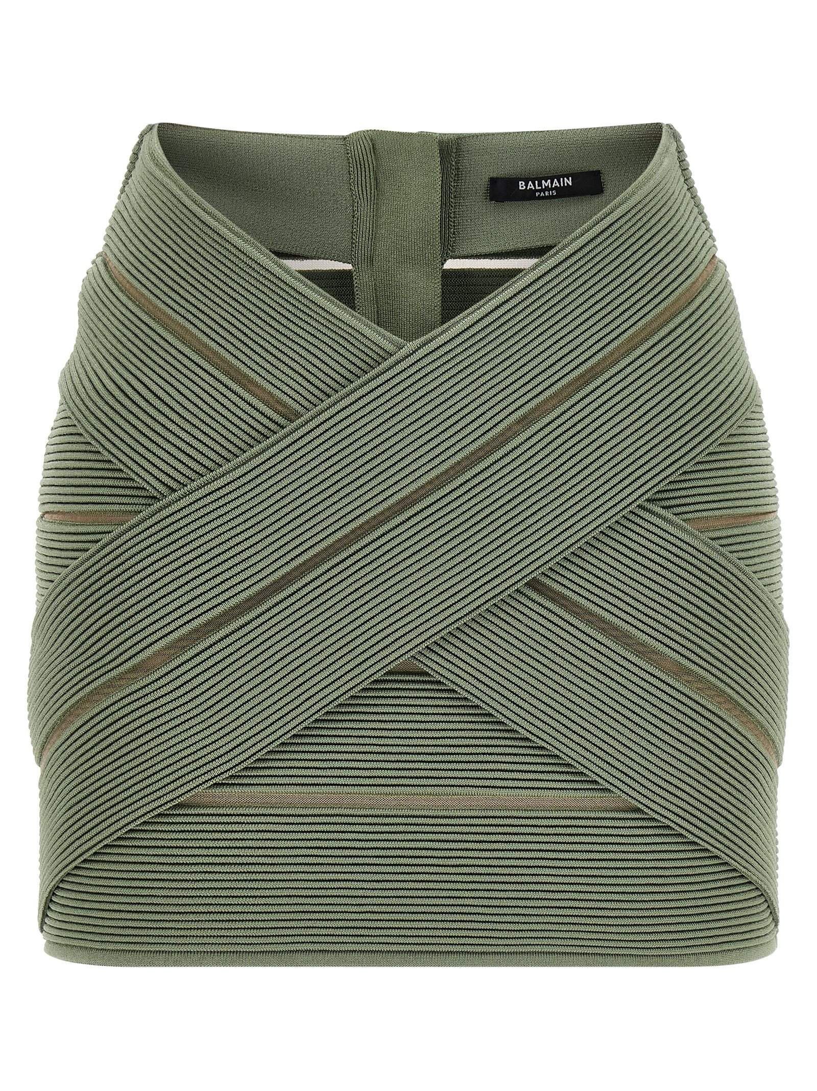 V-shaped waist skirt