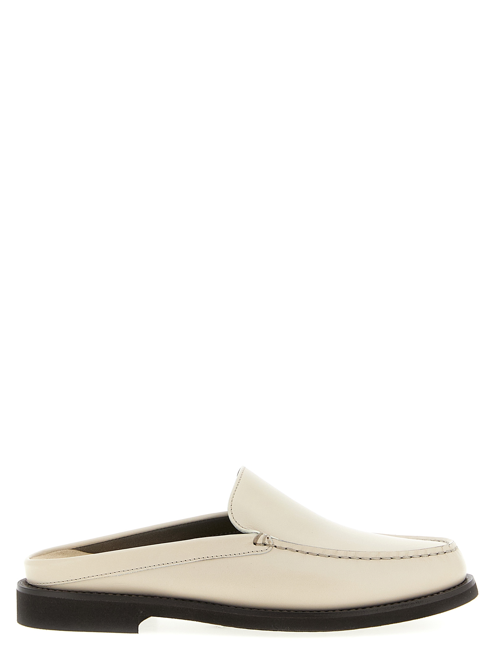 'Loafers' sabots