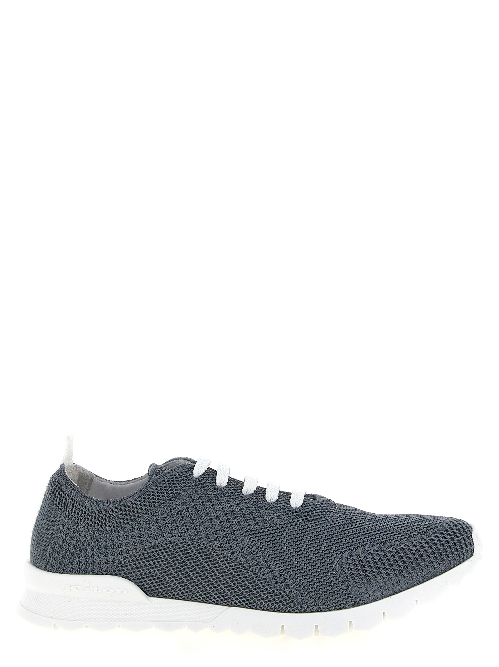 'Fits' sneakers