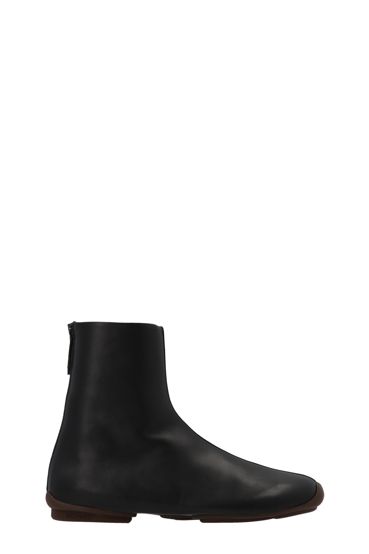 BURBERRY Contrasting Sole Chelsea Boots