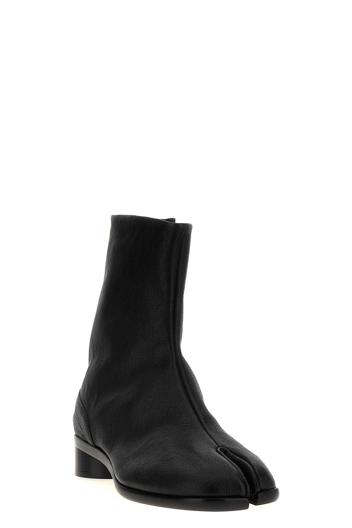 Maison margiela 'tabi' ankle boots available on julian-fashion.com