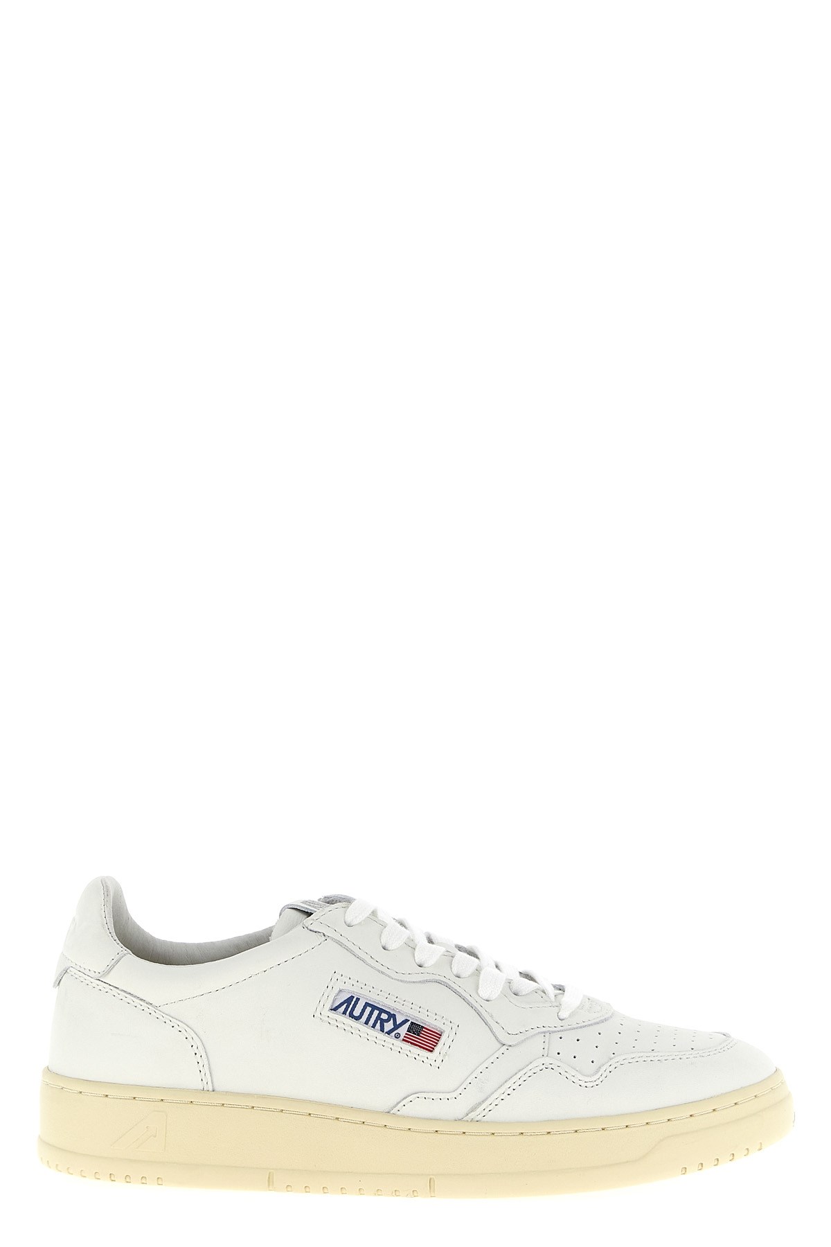Autry 'medalist Low' Sneaker In Sand