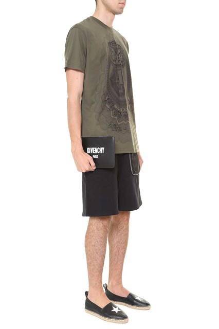 GIVENCHY