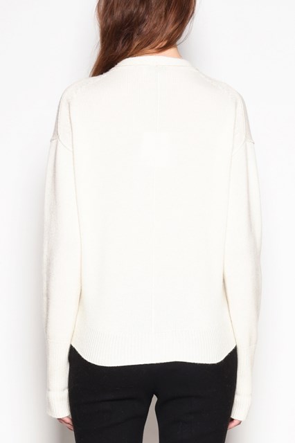 Cashmere crew-neck slim fit sweater