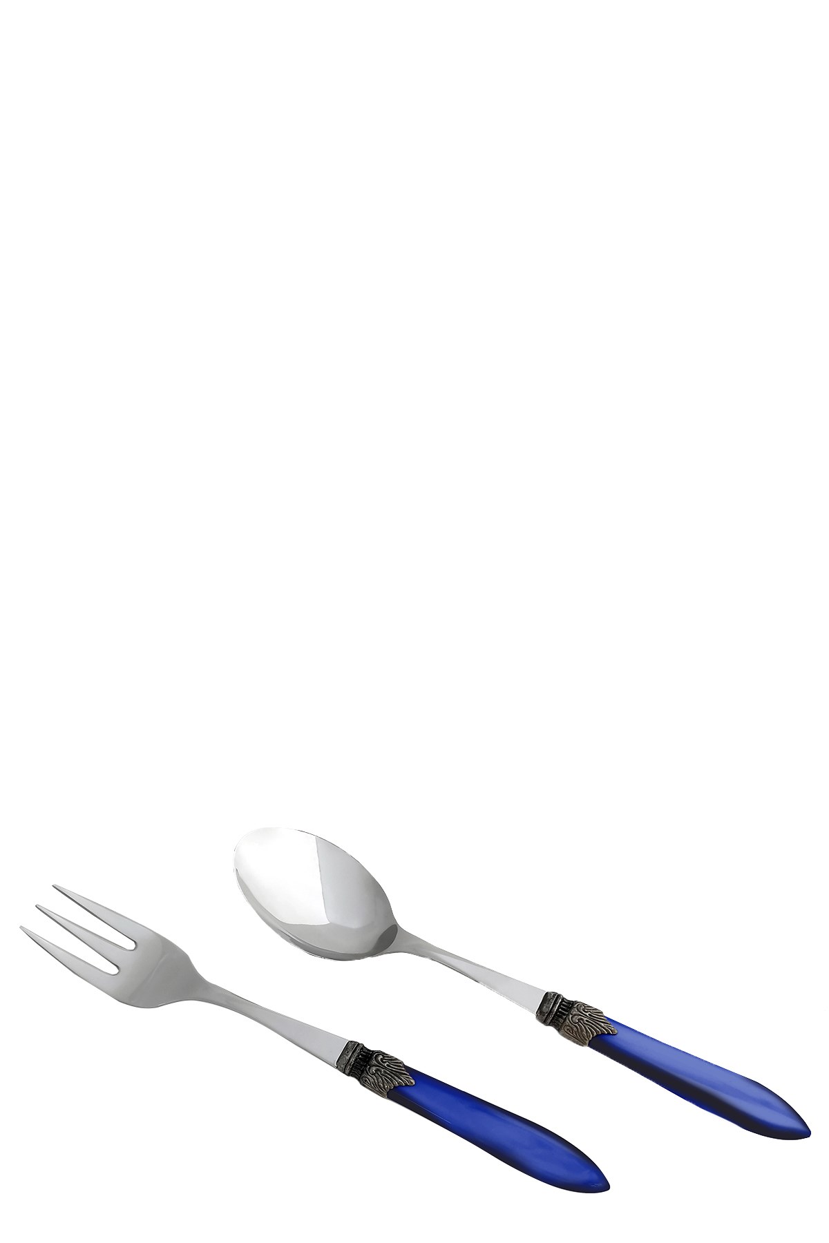 Set To Serve 'Laura'