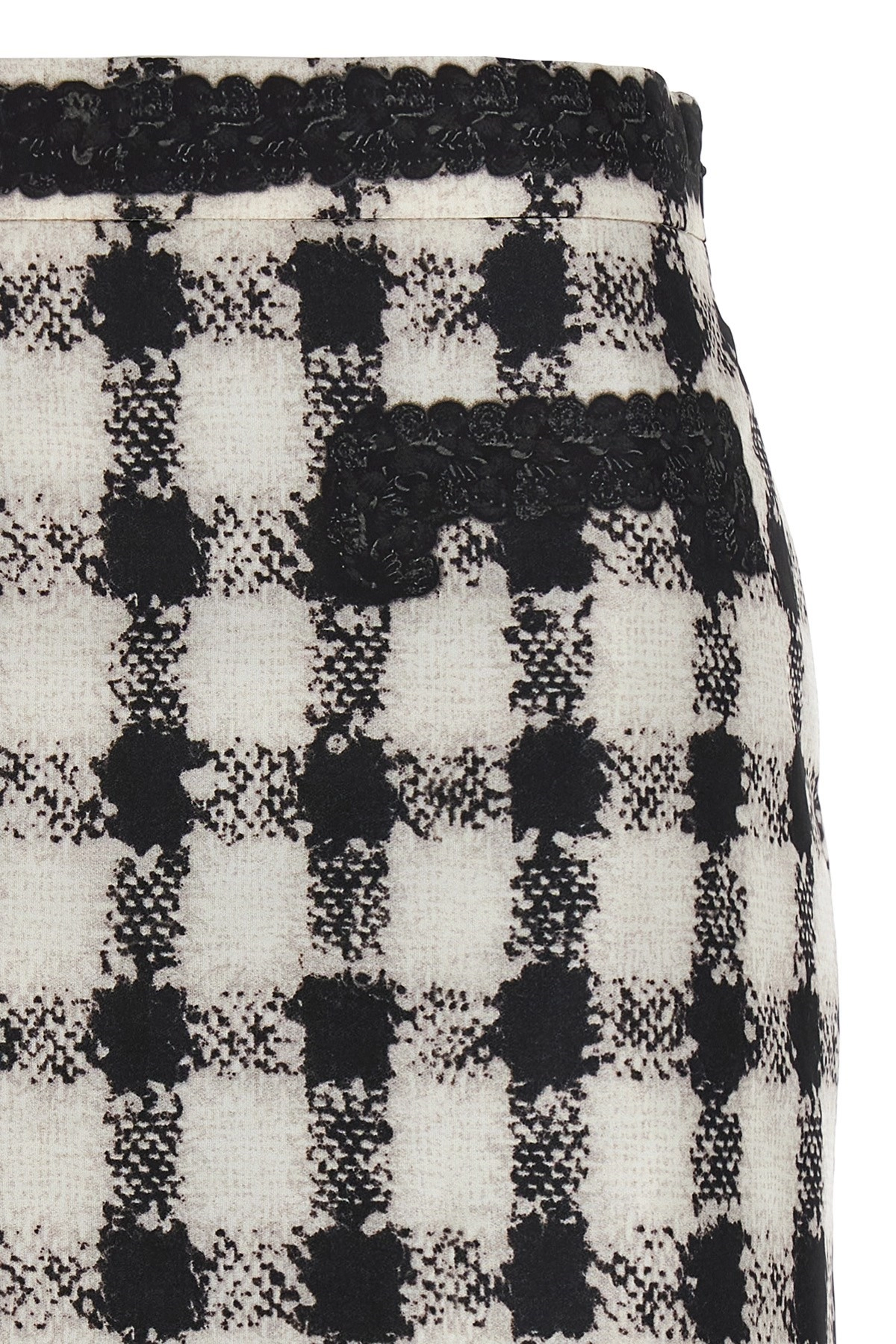 ミニスカート Moschino FW25 'Texture' print mini skirt (A01025557 1002) Moschino 'texture' print mini skirt available on julian