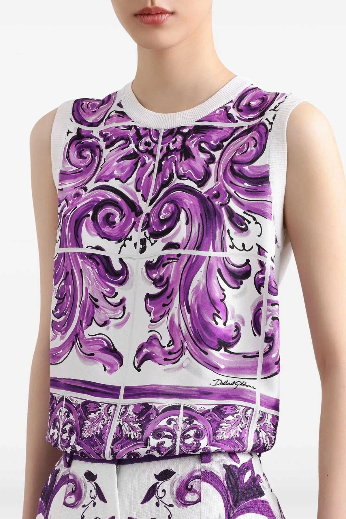 【関税&送料込み】Dolce & Gabbana 'Maiolica' Printed Vest Dolce & gabbana 'maiolica' printed vest available on julian