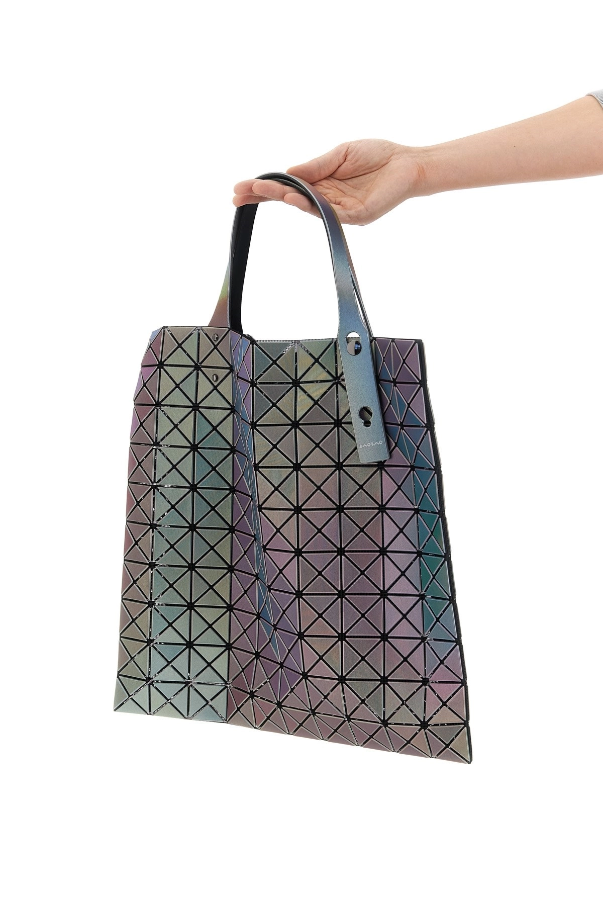 バッグ BAOBAO ILLUSION ILLUSION – ISSEY MIYAKE ONLINE STORE