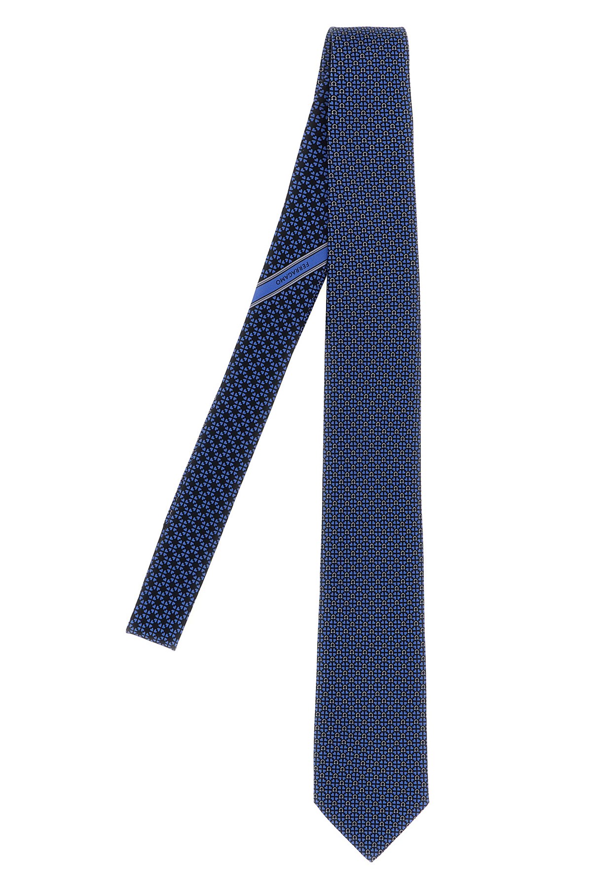 【関税＆送料込み】Dolce & Gabbana Jacquard Logo Tie Dolce & gabbana Jacquard logo tie available on julian