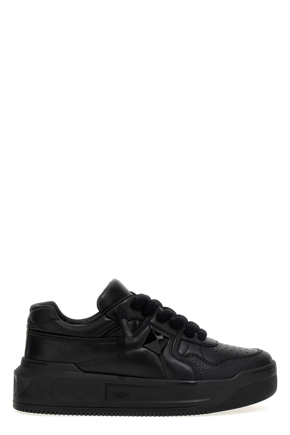 Valentino One Stud Xl Leather Low-top Sneakers In Black