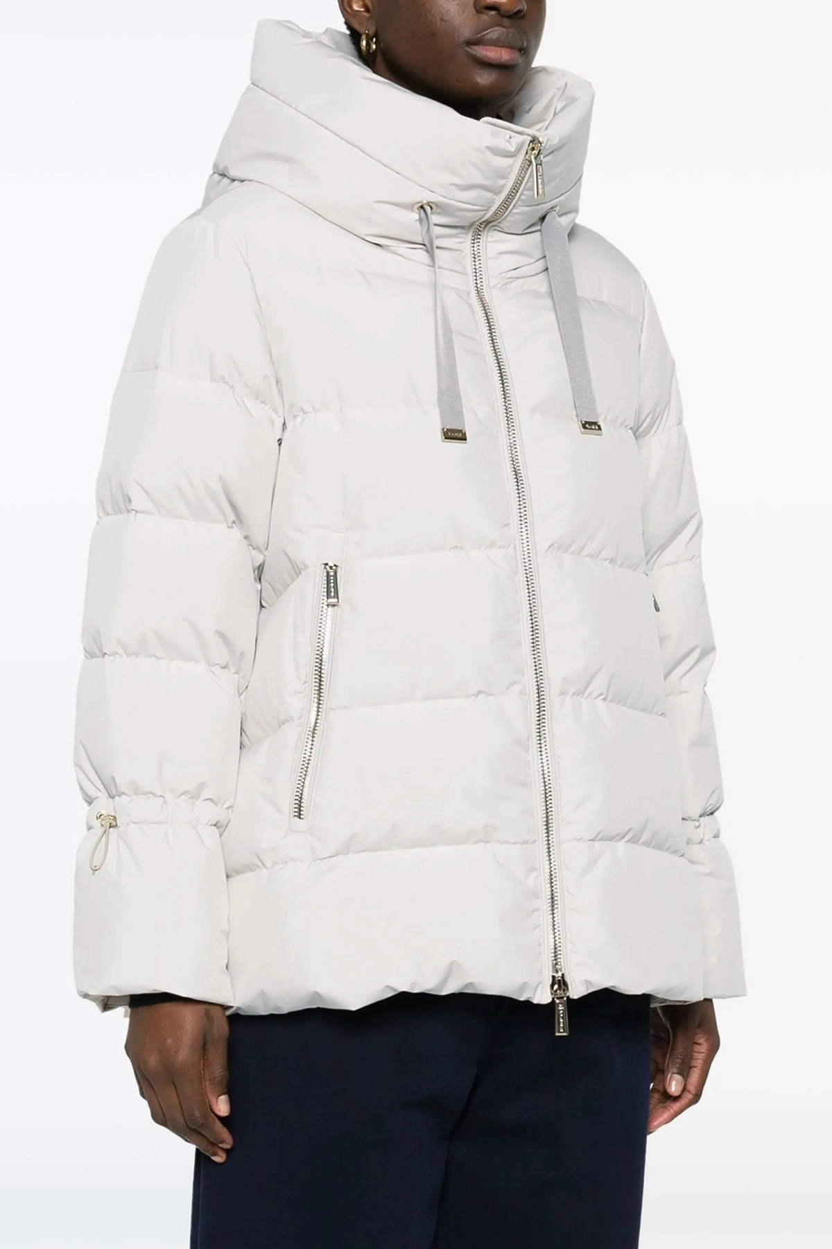 【関税込み】MOORER Gadia' down jacket Moorer 'gadia' down jacket available on julian-fashion.com