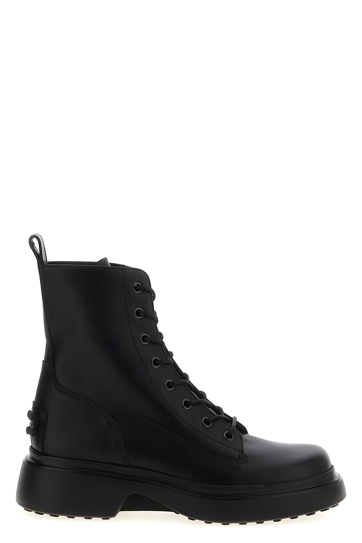 Tod's Chunky Sole Round Toe Ankle Boots With Pull Tab In Black