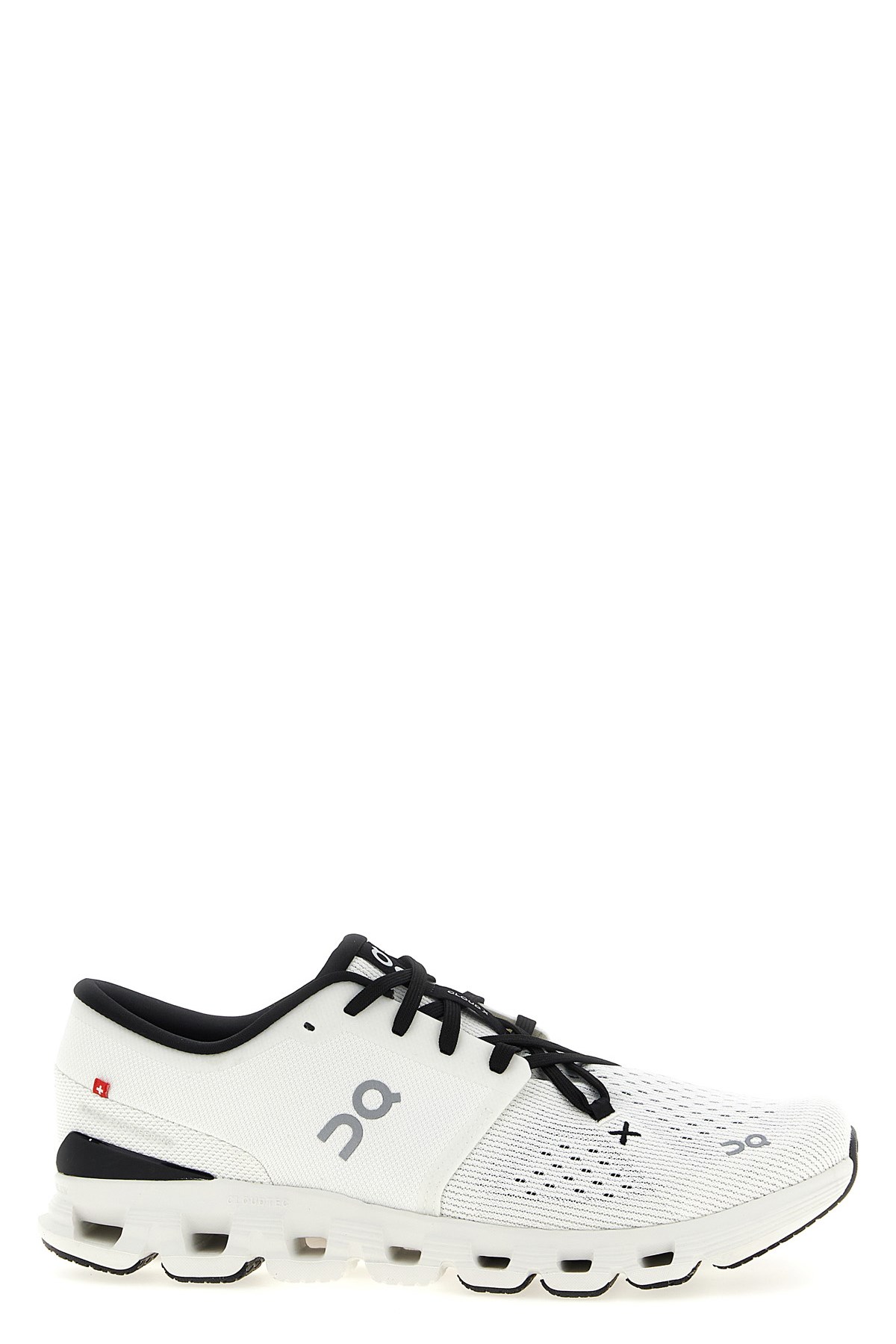 On 'cloud X 4' Sneakers In White