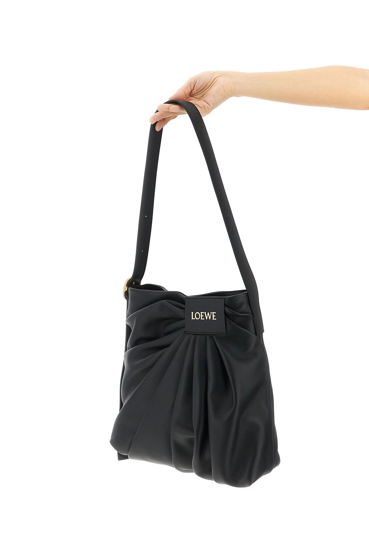 ⭐︎美品⭐︎LOEWE ブラック ショルダーバッグ LOEWE レディースショルダーバッグ（皮革種類：仔牛革、カーフ