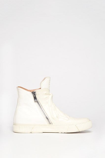 Rubber covered high-top sneakes