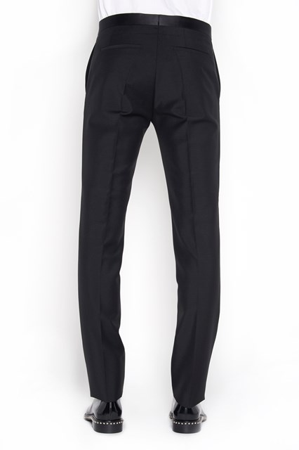 GIVENCHY