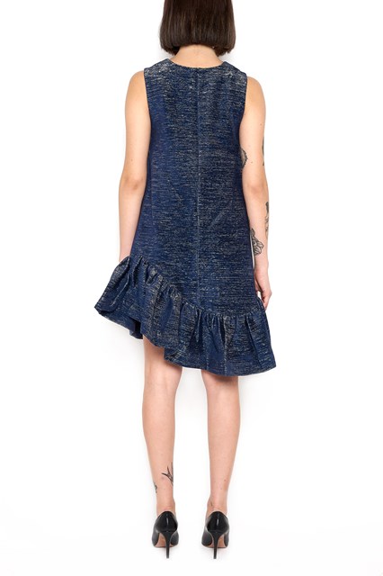 Dress without sleeves and with Ruffles