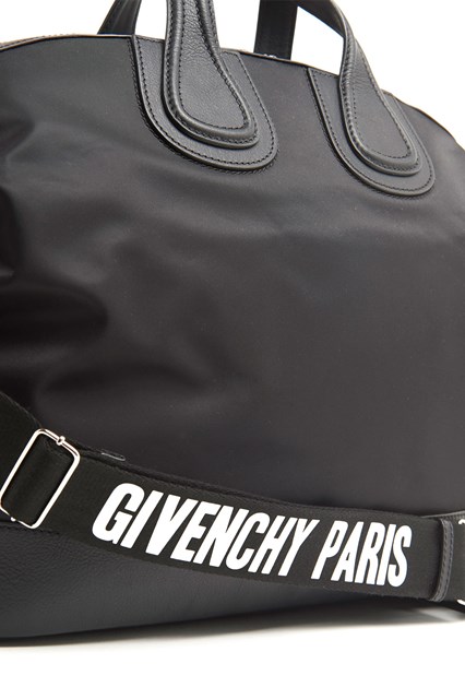 GIVENCHY